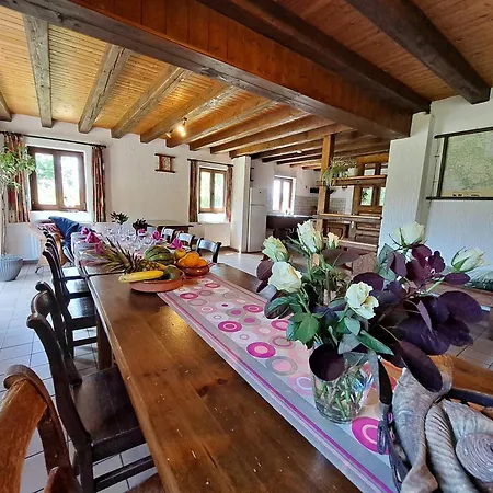 Filly 4c - 14 Pers. Holiday home *